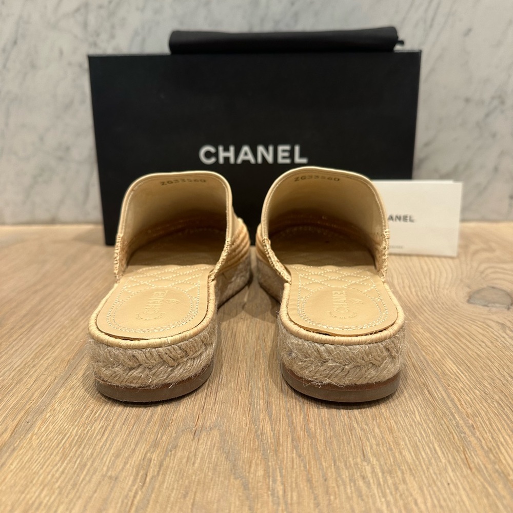 CHANEL Women's Beige and Black Espadrille Mules - Picture 7 of 15